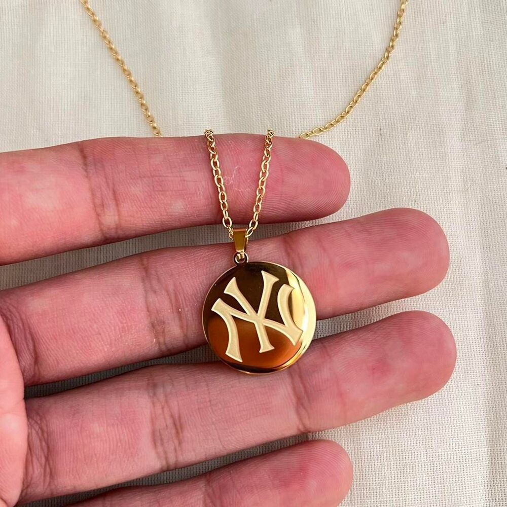 new york yankees y2k gold pendant necklace